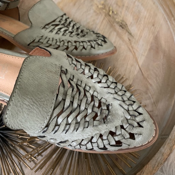 Boho flats - Picture 3 of 11